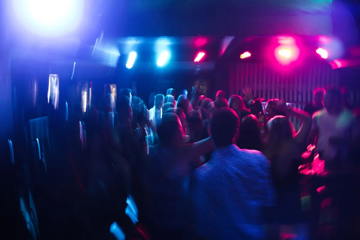 Common Mistakes to Avoid on Your First Clubbing Night Out